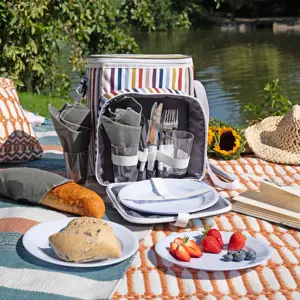Country Living 4-Person Picnic Bag